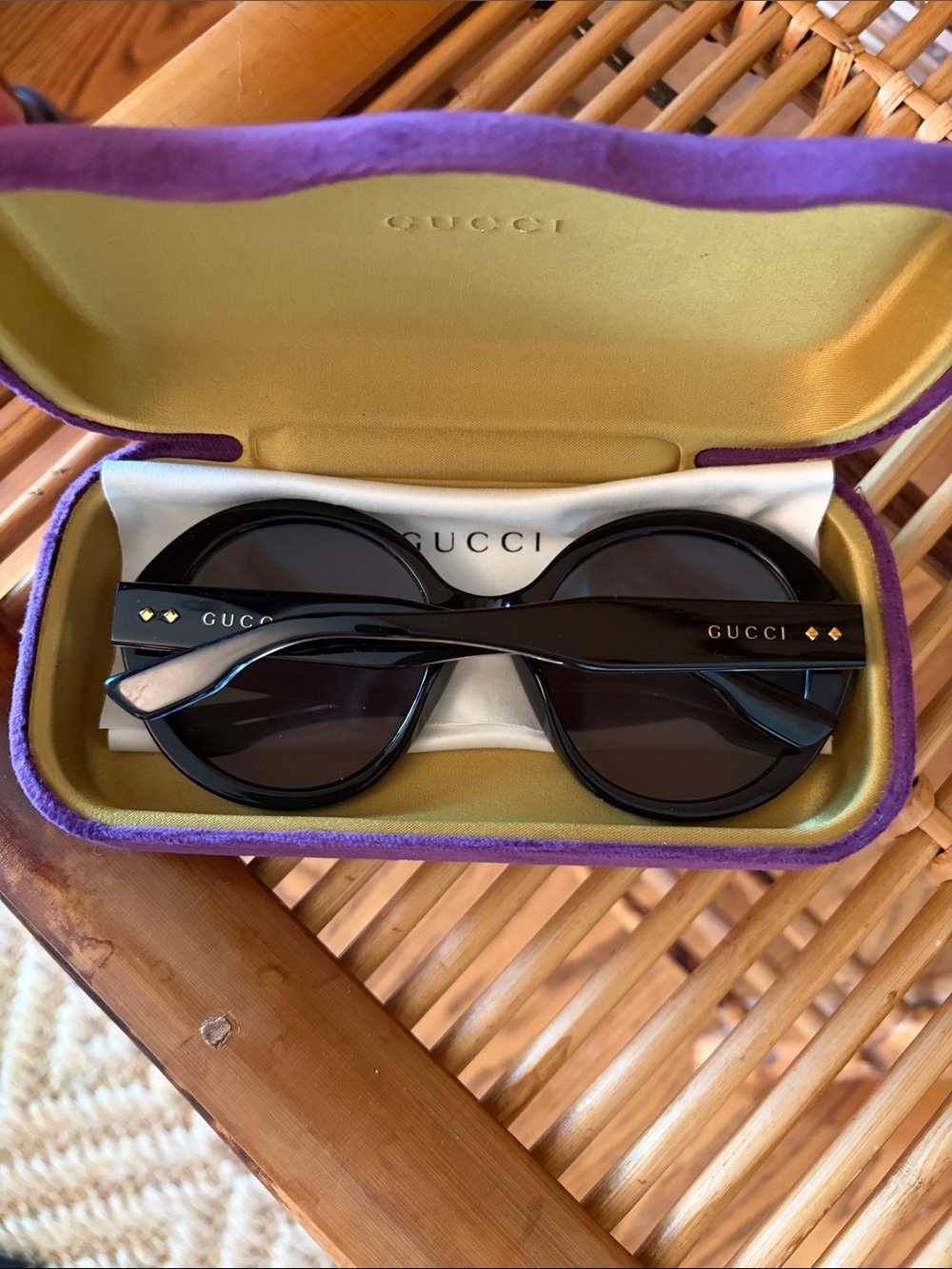 Gucci black oversized round sunglasses GG1081S - Picture 3 of 5